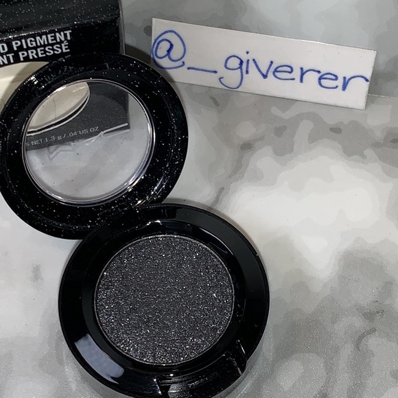 Prim And Proper Pressed Pigments Eyeshadow Heirloom Mix Collection MAC - Picture 4 of 16